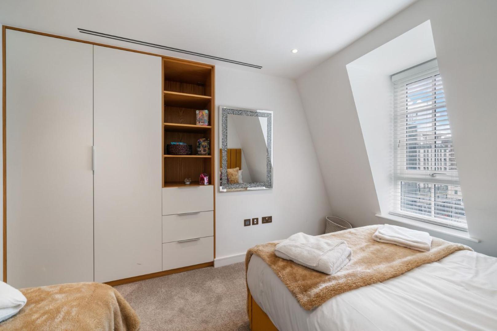 Elegant 3-Bedroom Penthouse In Marble Arch 70 London Eksteriør billede