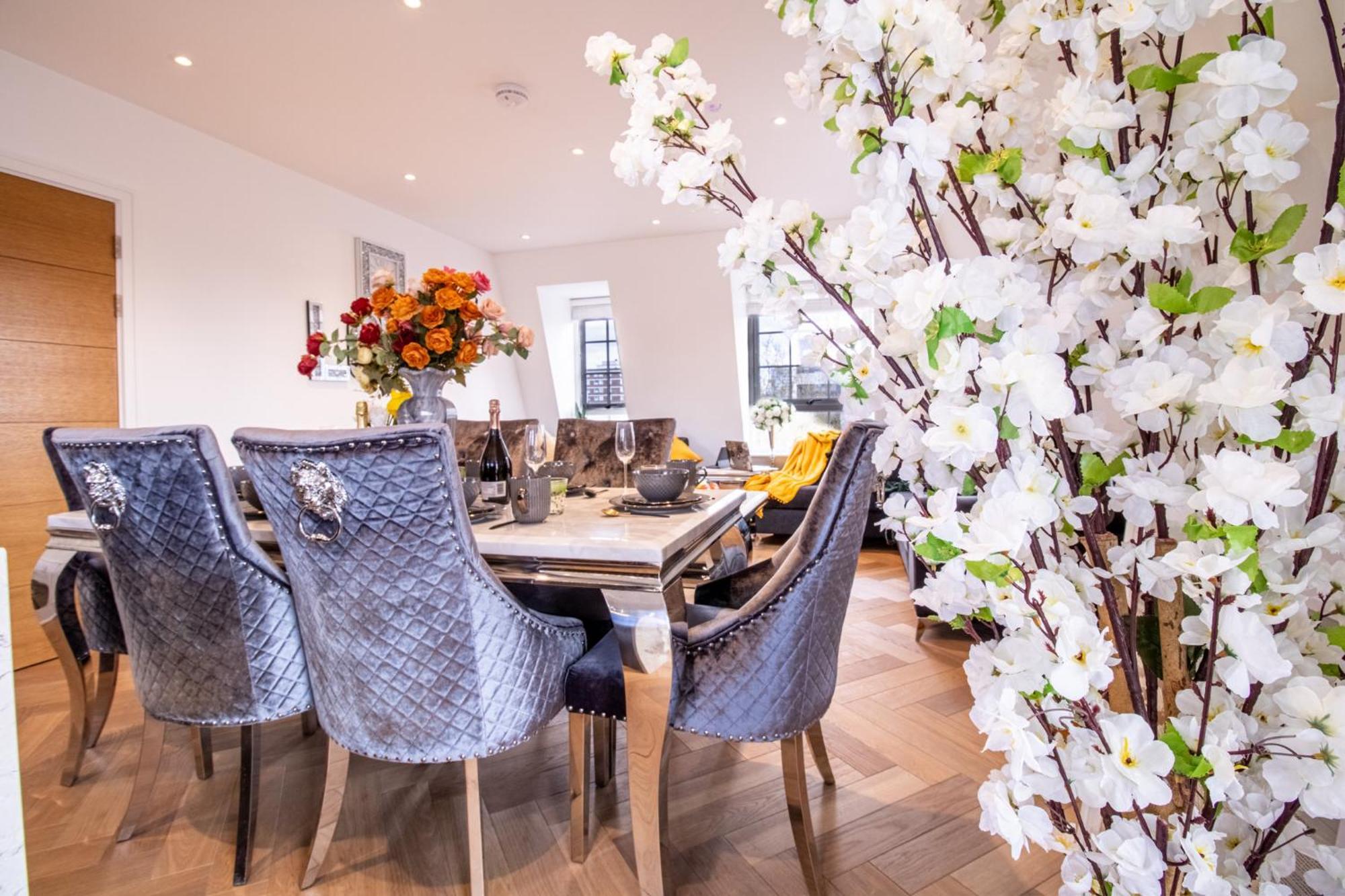 Elegant 3-Bedroom Penthouse In Marble Arch 70 London Eksteriør billede